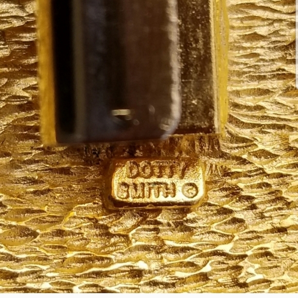 DOTTY SMITH DESIGNER VINTAGE GOLDTONE DUCKIE LADIES BELT BUCKLE - Picture 3 of 3